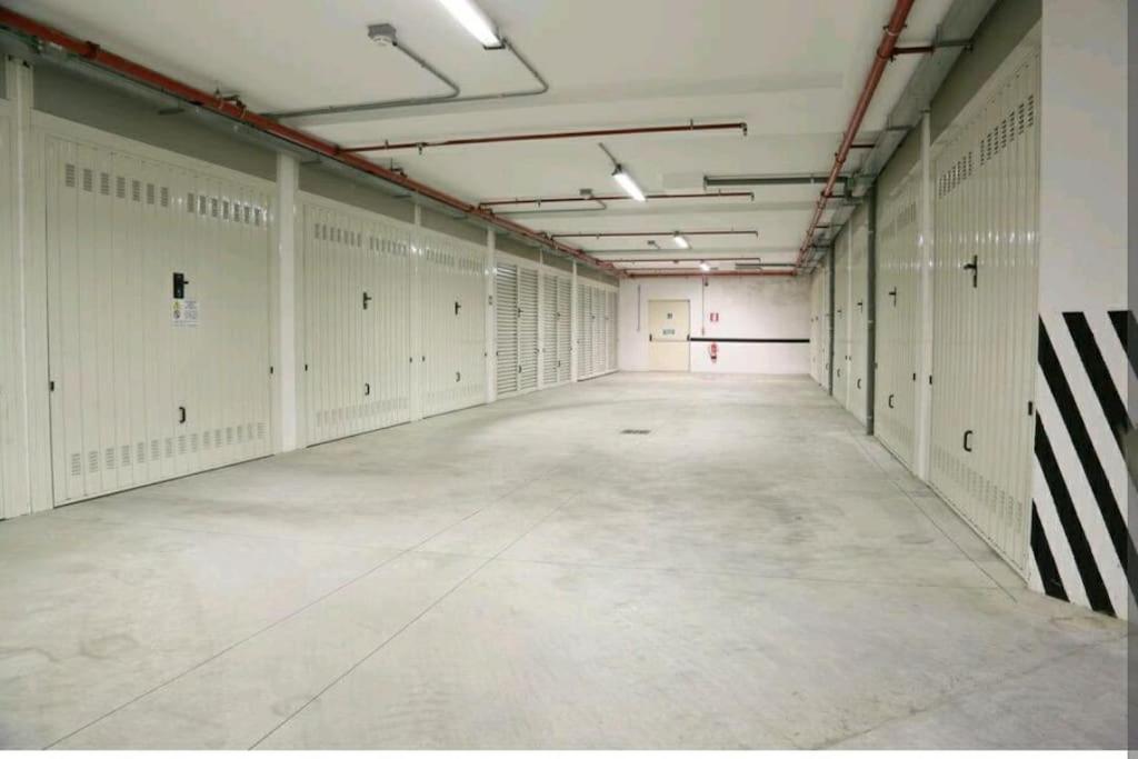 Appartamenti Vela Milano Centro Con Garage Milão Exterior foto